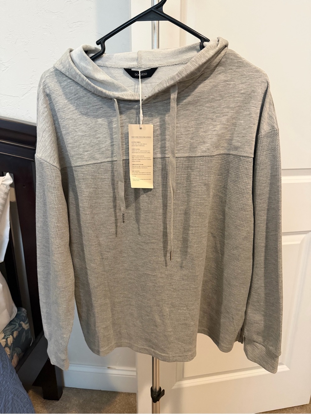 COZYROO Lightweight Gray Waffle-Knit Hoodie Sweatshirt